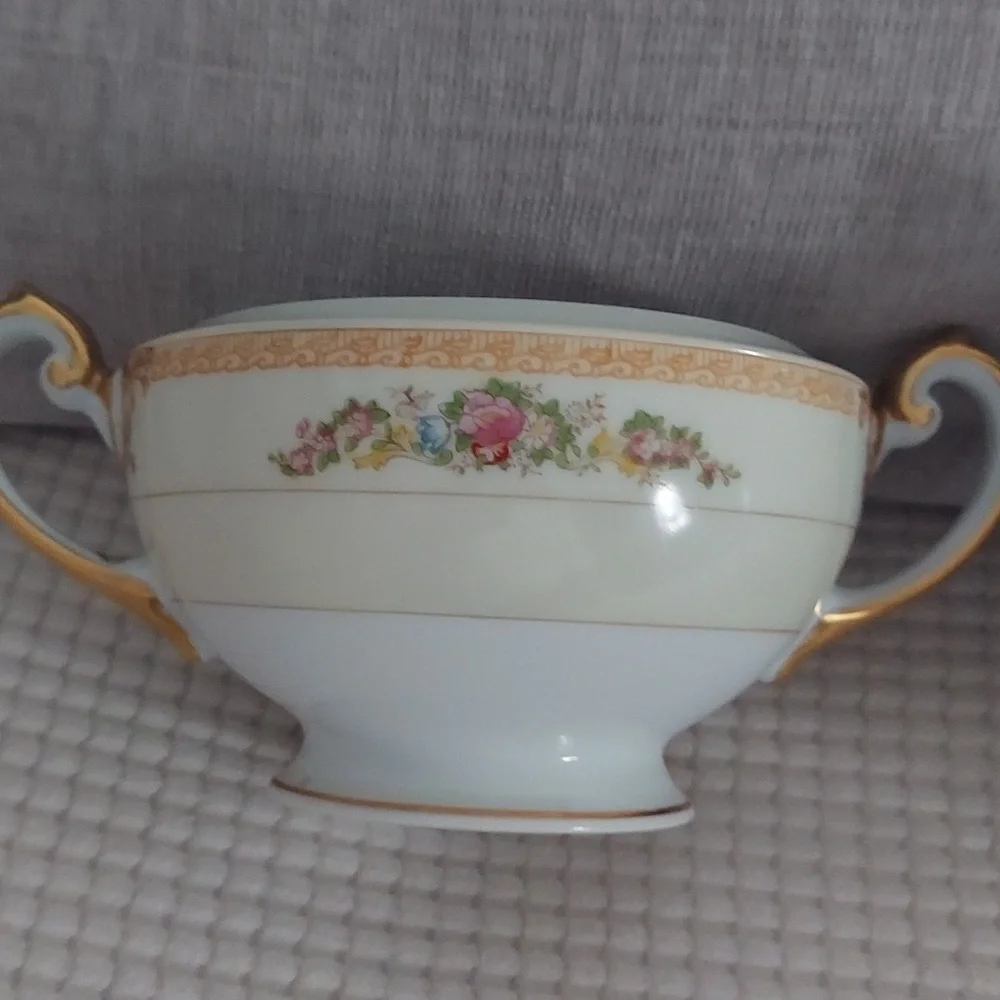 Vintage Meito China Cream and Sugar Set